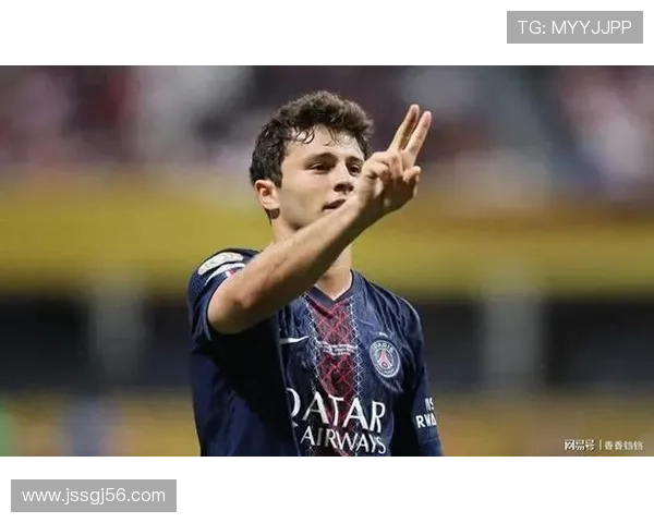 内维斯与罗德里:控场后腰的战术角色及体系适配分析 内维斯与罗德里:控场后腰的战术角色及体系适配分析