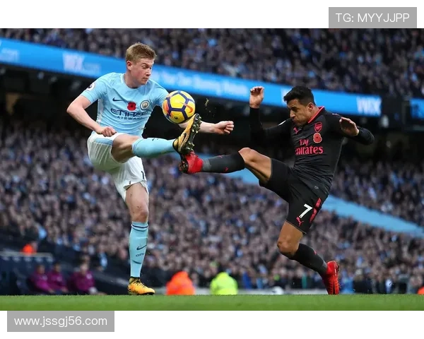 厄德高 vs 德布劳内：进攻型中场的不同答案