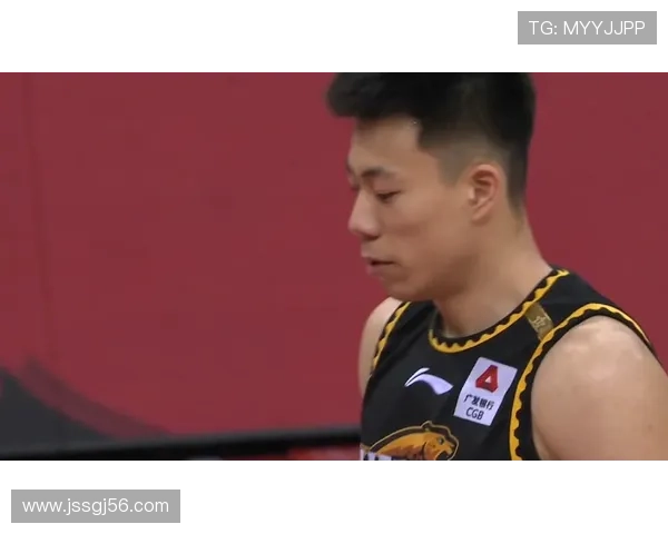 什么是三秒违例？新手上篮如何避免这个常见问题